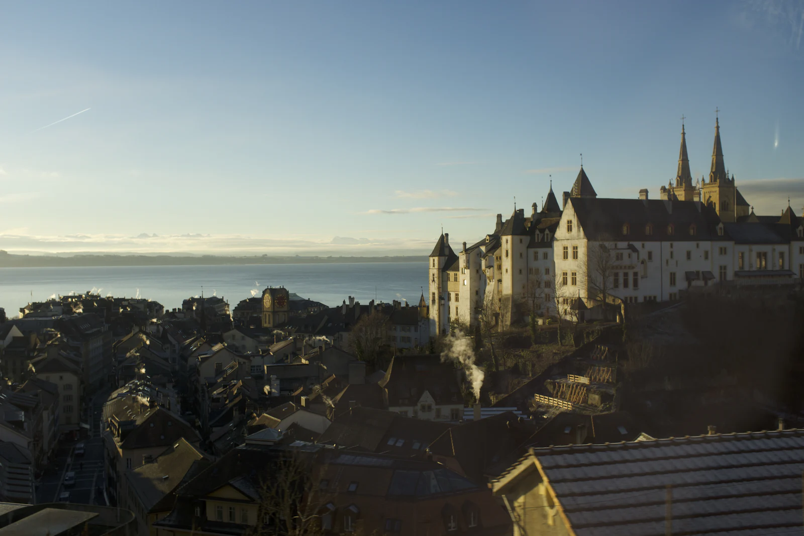 Neuchâtel castle and collegiate church above the lake
